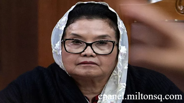 Viral Siti Fadillah Supari Kecelakaan Karena Mobilnya di Bom