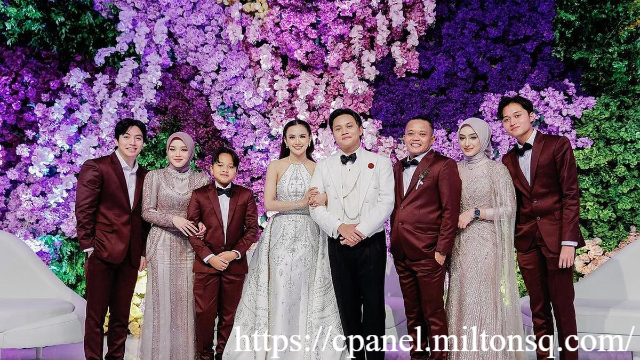 Viral Lelang Suvenir Pernikahan Mahalini dan Rizky Febian